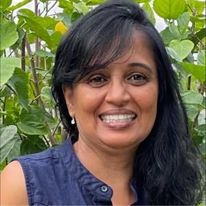 Meet your Posher, Bela